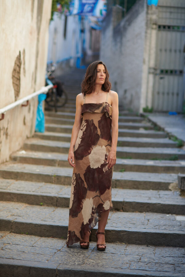 VESTITO IN JUTA CON TAGLIO TRASVERSALE