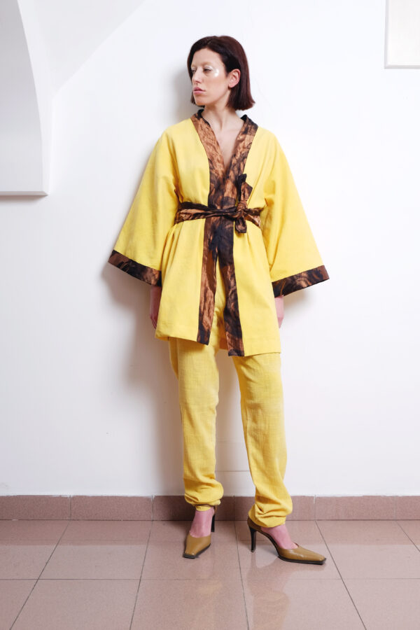 Kimono in cotone biologico, tintura naturale curcuma
