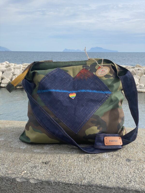Borsa patchwork in cotone e tela